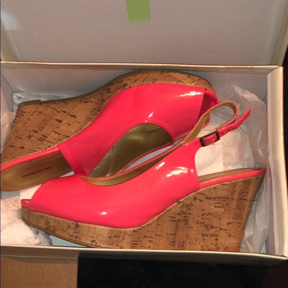 Wedge heel
